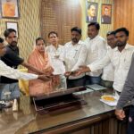 बाबा साहब की मूर्ति का आकार बढ़ाने को लेकर आसपा नेता महक सिंह ने  नगर पंचायत अध्यक्ष किरण चौधरी को सौंपा ज्ञापन..