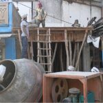 हरिद्वार-रुड़की विकास प्राधिकरण से छिपाकर दुकान निर्माण का आरोप, अधूरे नक्शे पर तेजी से चल रहा काम